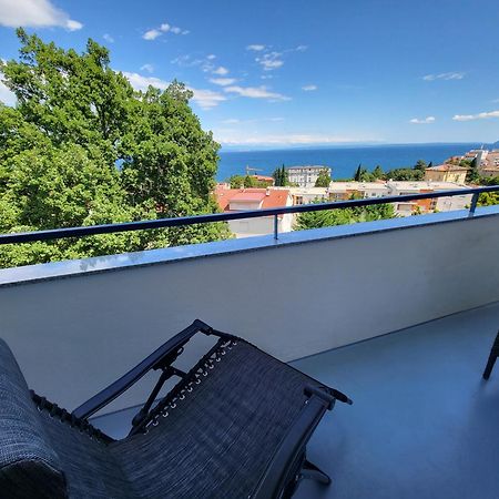 Apartment With Direct Sea View, Free Parking And Close To Beaches And Promenade Lovran Exterior foto